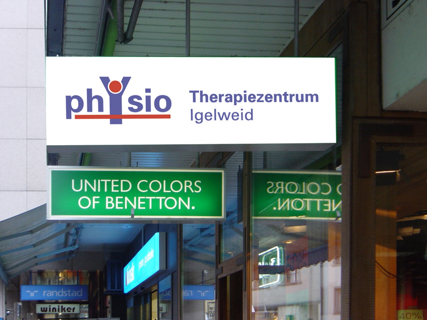 Beschilderung - Tag - Physiotherapiezentrum Igelweid